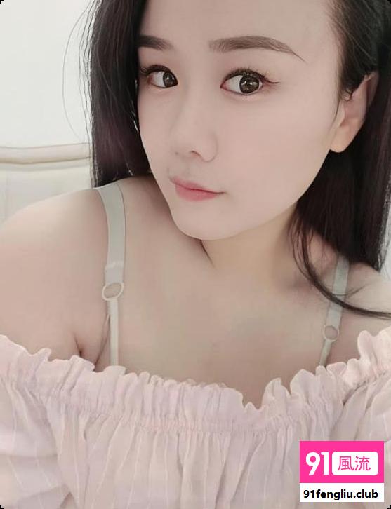 中良翘臀少妇